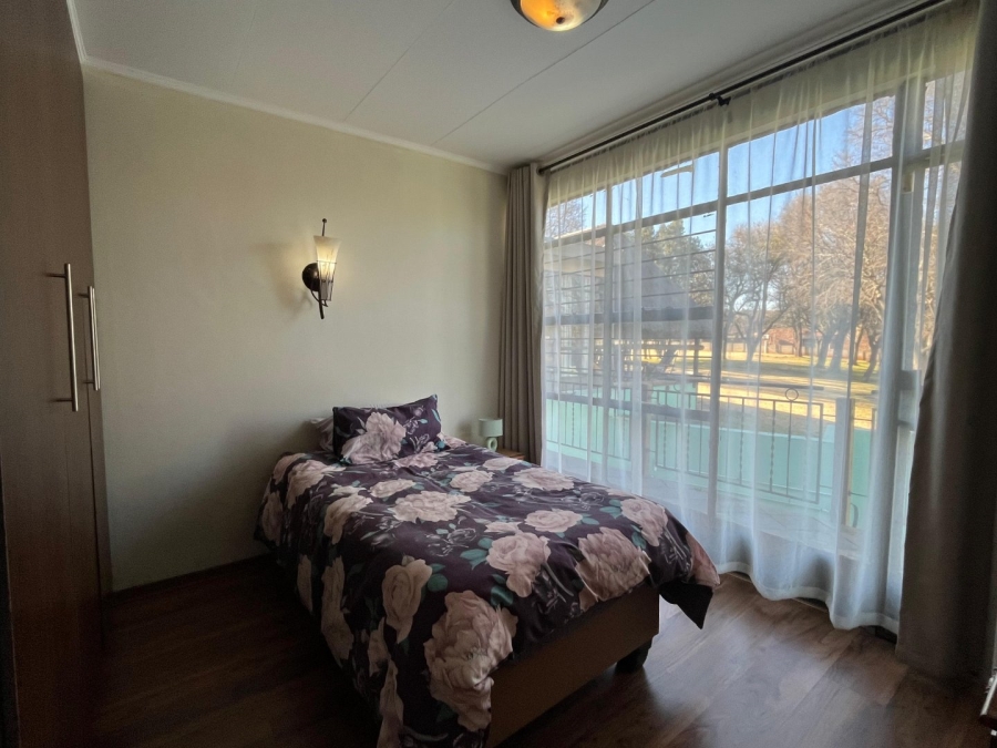 4 Bedroom Property for Sale in Lindequesdrif North West